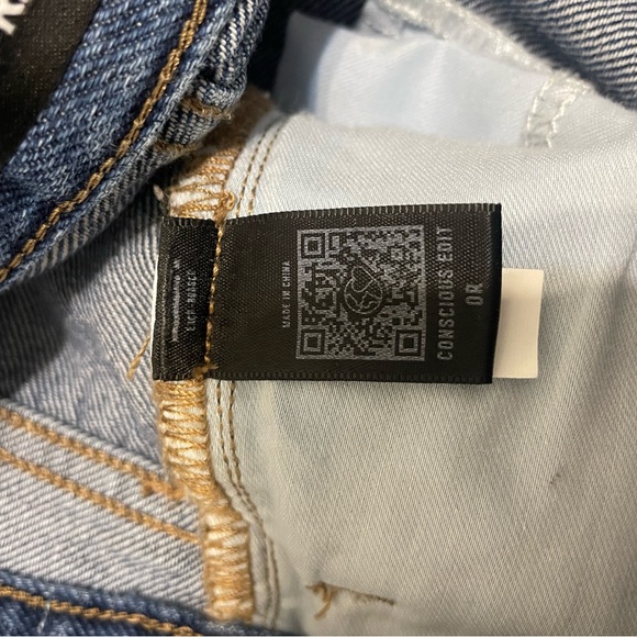 Express Jeans - Picture 2 of 5